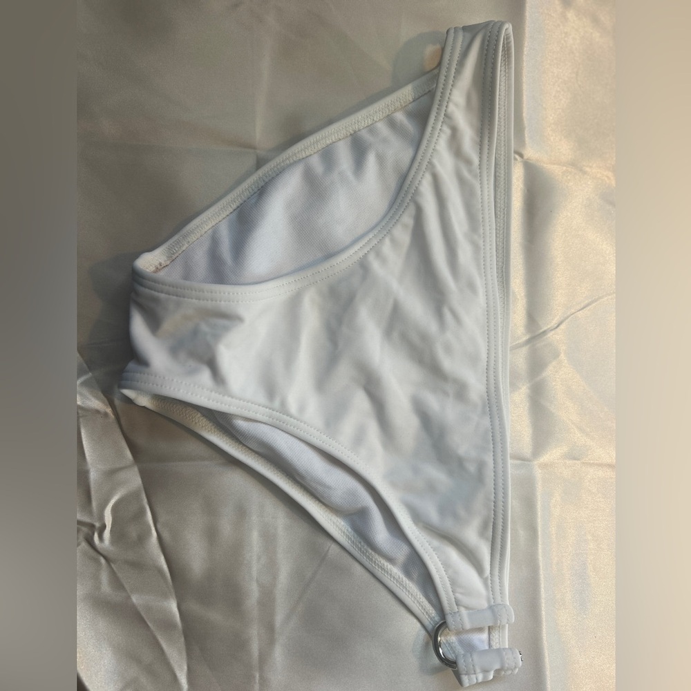 Lips White Bikini Bottoms w/ Silver O-Ring Detail - Small (S)